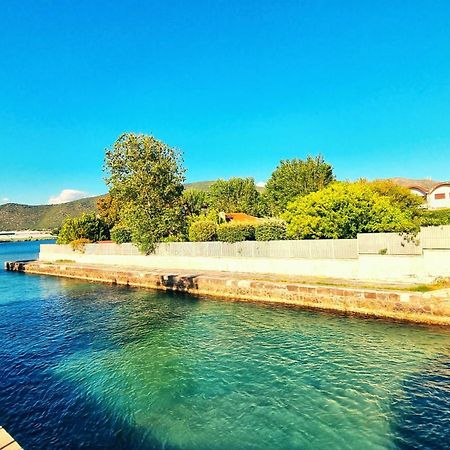 Villa Cecilia Sul Lago Fronte Mare Sperlonga Εξωτερικό φωτογραφία